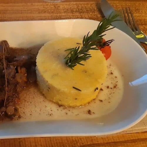 Le Local, Bouc-Bel-Air