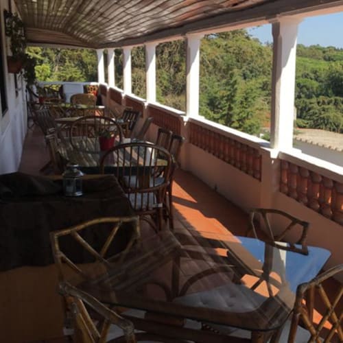 Restaurante Lisbon Club, Belas