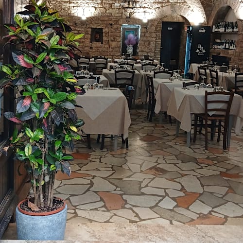 Taverna de l'Arco Assisi, Assisi