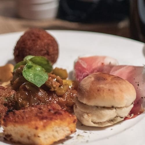 Les Amis des Messina du Faubourg Saint-Antoine, Paris