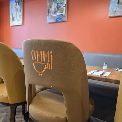 Ommi, Asnières-sur-Seine