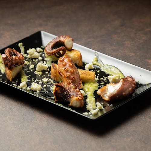 JinTo EnoGintoneria & Bistrot, Sutri