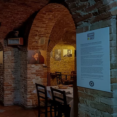 Accasa - Dinner & Live Music, Torino
