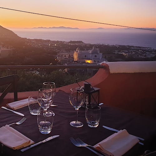 Nascondiglio Dell'Amore, Ischia