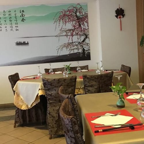 Le Jade, Carouge