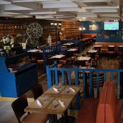 Brasserie Le Forum, Puteaux