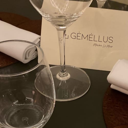 Gemellus, Paris