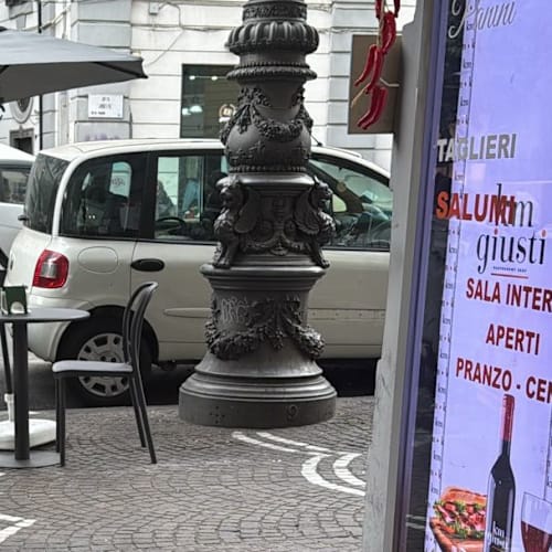 Km Giusti, Napoli