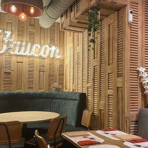 Le Faucon, Bruxelles