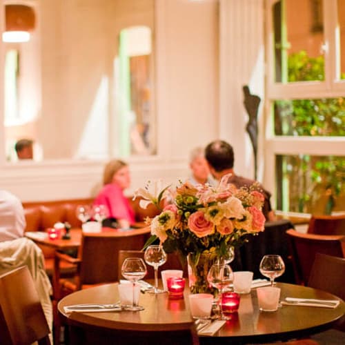 Le Papillon, Paris