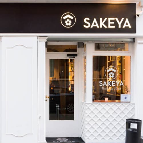Sakeya, Milano