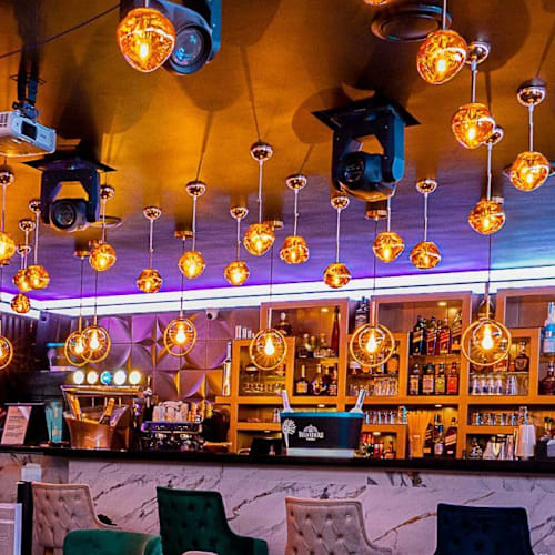 Dogstar, Paris