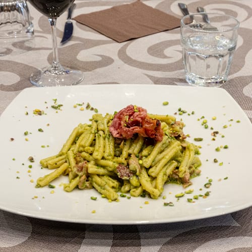 Nonna Mari, Palermo