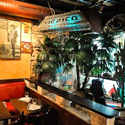 Azteca, Paris