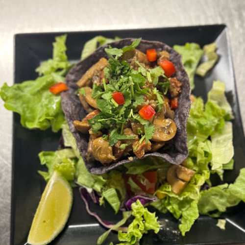 Azteca, Paris