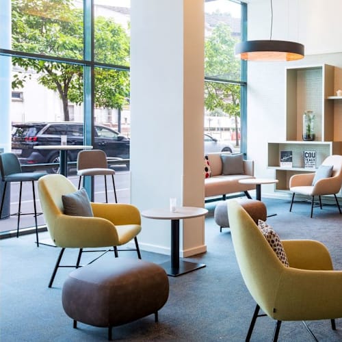 Kitchen & Bar At Courtyard, Saint-Denis