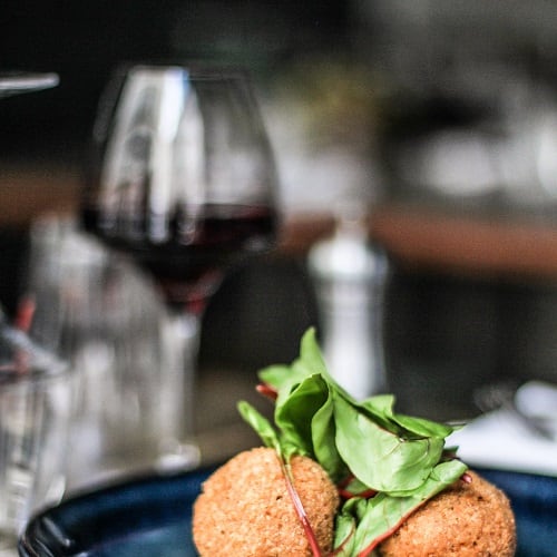 Chez Minnà, Paris