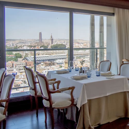 Al-Zagal restaurante panorámico - Hotel Sevilla Center, Sevilla