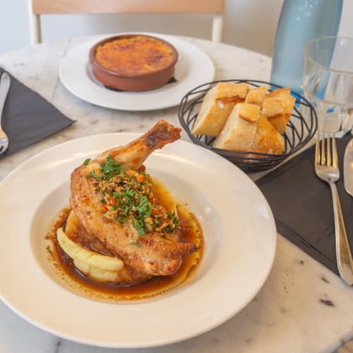 La Robe de la Girafe, Paris