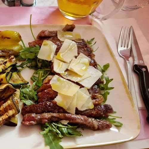 Pinkeri, Milano