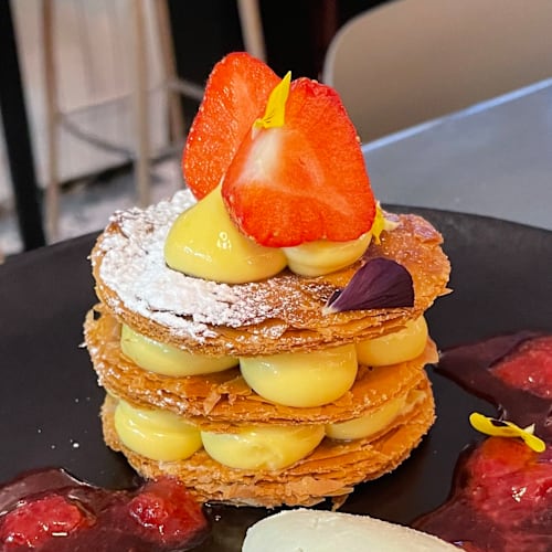 Les Raisins Sociaux, Neuilly-sur-Seine