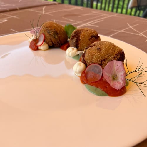 Ristorante Hotel Costabella, San Zeno Di Montagna