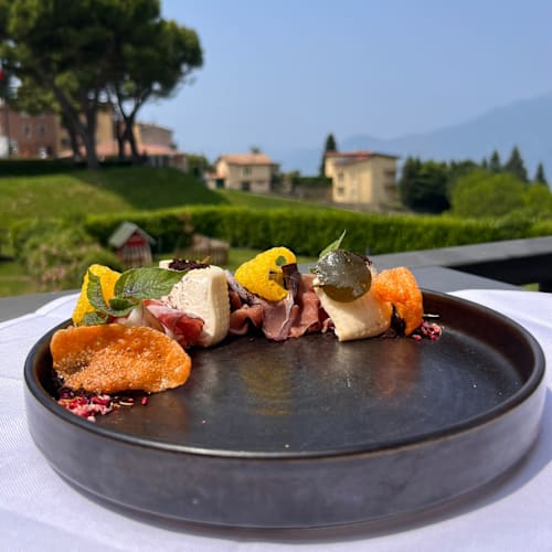 Ristorante Hotel Costabella, San Zeno Di Montagna