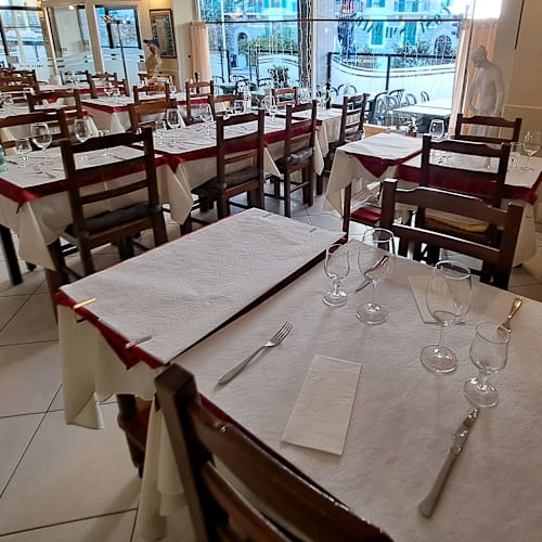 Costa Smeralda, Genève