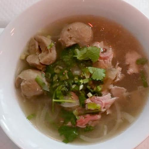 Kaun Neak Sre, Paris