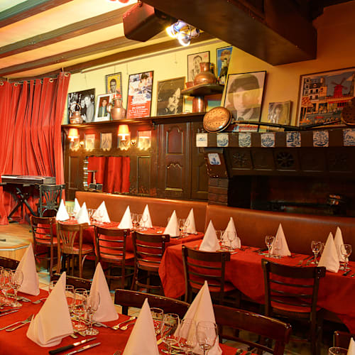 Chez Ma Cousine (Restaurant Cabaret), Paris