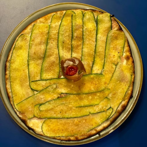 Superpizza Away, Bari