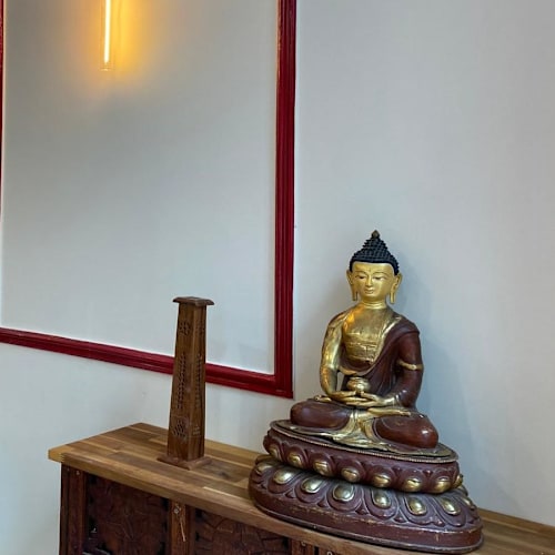 Himalayan Sherpa, Paris