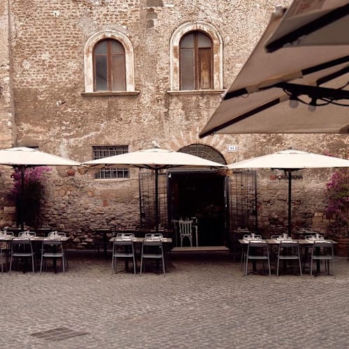 La Fornarina, Tivoli