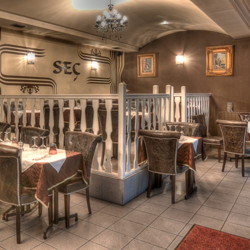 Restaurant Seç 18eme, Paris