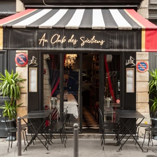 Au Club des Siciliens, Paris