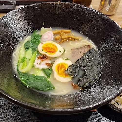 Akito Ramen Poke, Lucca