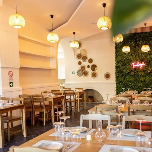 TAMBAYAN - Filipino Restaurant & Cocktail Bar, Roma