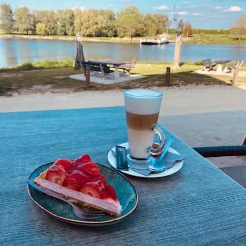 Bij Christoffel (Maashotel), Broekhuizen