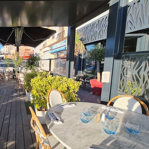 La serenata, Marseille