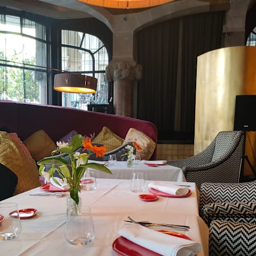 Café Vienés / Jazz Club at Casa Fuster, Barcelona