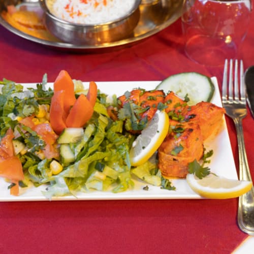 Royal Pokhara, Paris