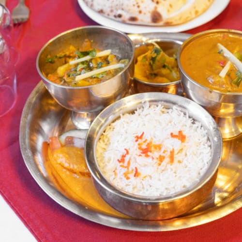 Royal Pokhara, Paris
