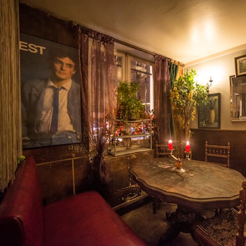 Le Connétable, Paris