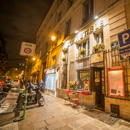 Le Connétable, Paris