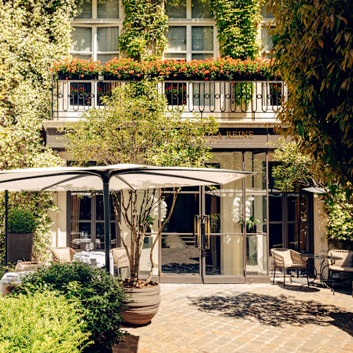 Anne - Le Pavillon de la Reine, Paris