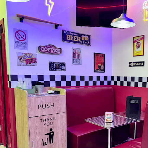 Monaco Diner Hamburgeria, Napoli