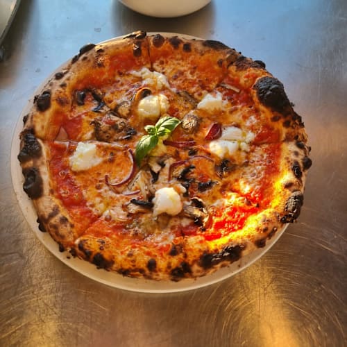 Infinity Pizza No Stop, Paruzzaro