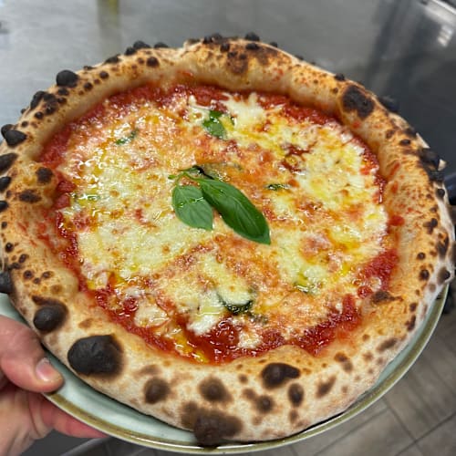 Infinity Pizza No Stop, Paruzzaro