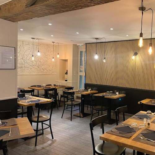 Seven Café, Bièvres