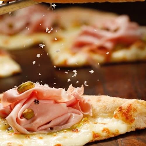 Irina Pizzeria, Savigno